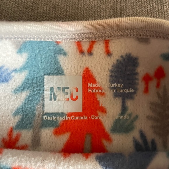 MEC fleece 12month unisex onesie. Great for winter or camping. - Picture 2 of 2